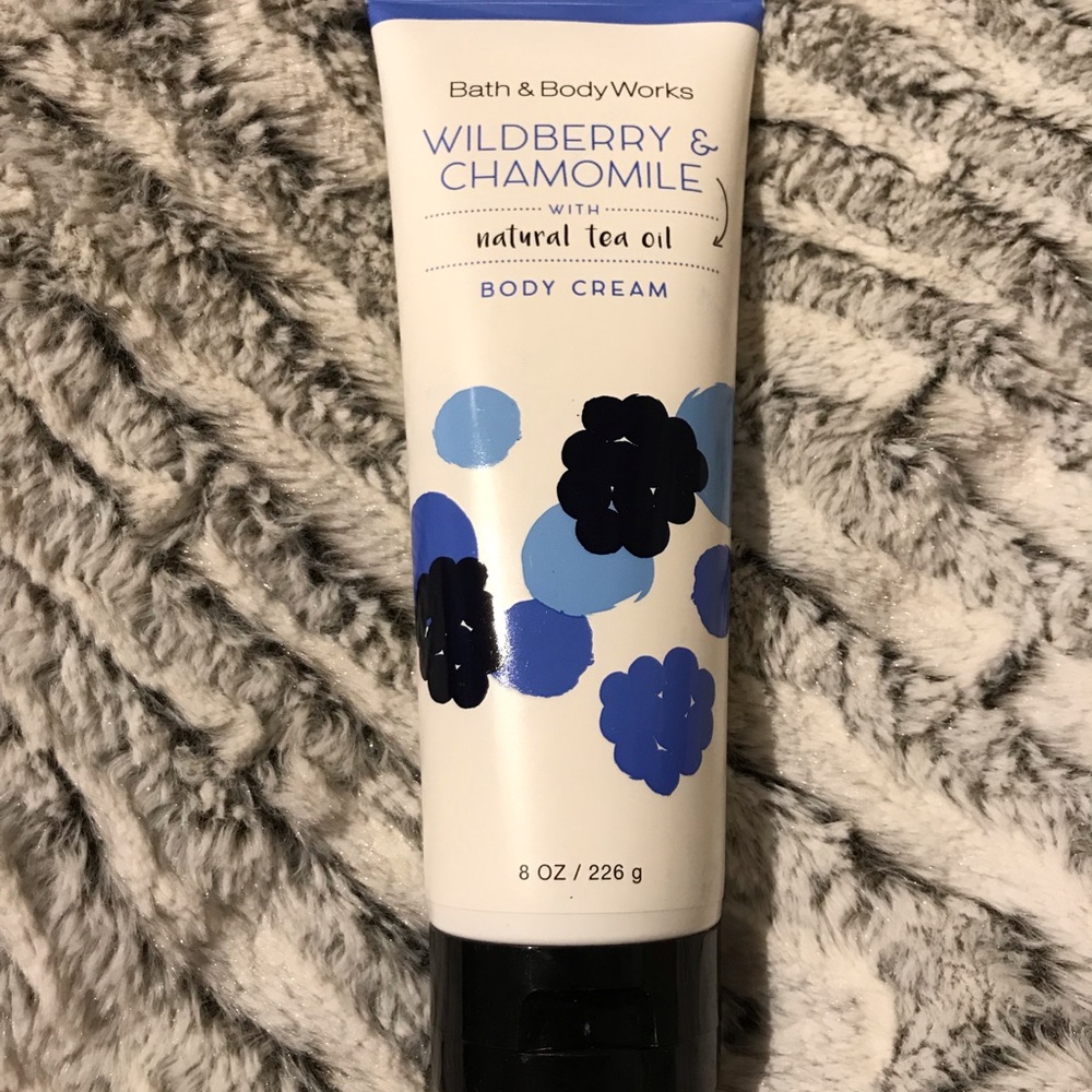 Bath & Body Works Wildberry and Chamomile Body Cream